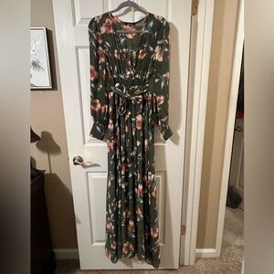 NWOT XTaren Women’s Green and Orange Floral Maxi Dress Size Small